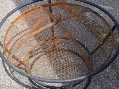 METAL FIRE PIT WITH COVER!