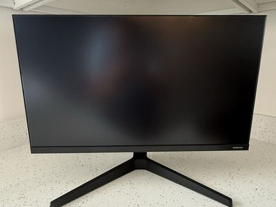 24” Samsung T35F Computer Monitor (wireless Logi keyboard/mouse + HDMI cable included)