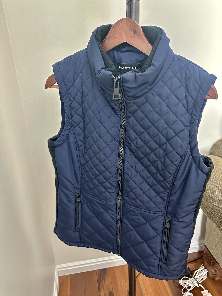 New Andrew Mark Women's Sleeveless Quilted Puffer Vest Size Large Navy Blue