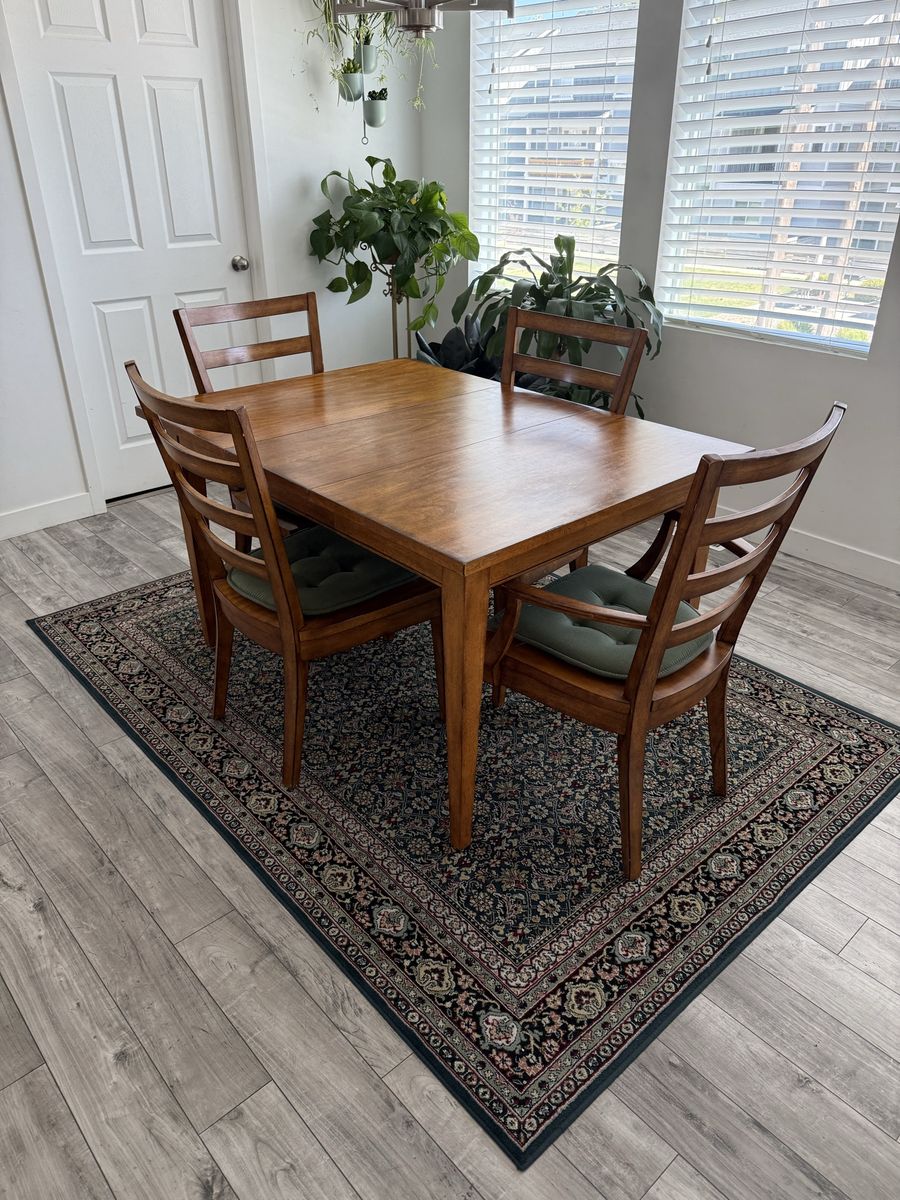 Ethan Allen Kitchen/Dining Table & Chairs