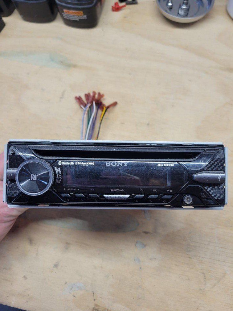 SONY in Dash car stereo MEX-N5200BT
