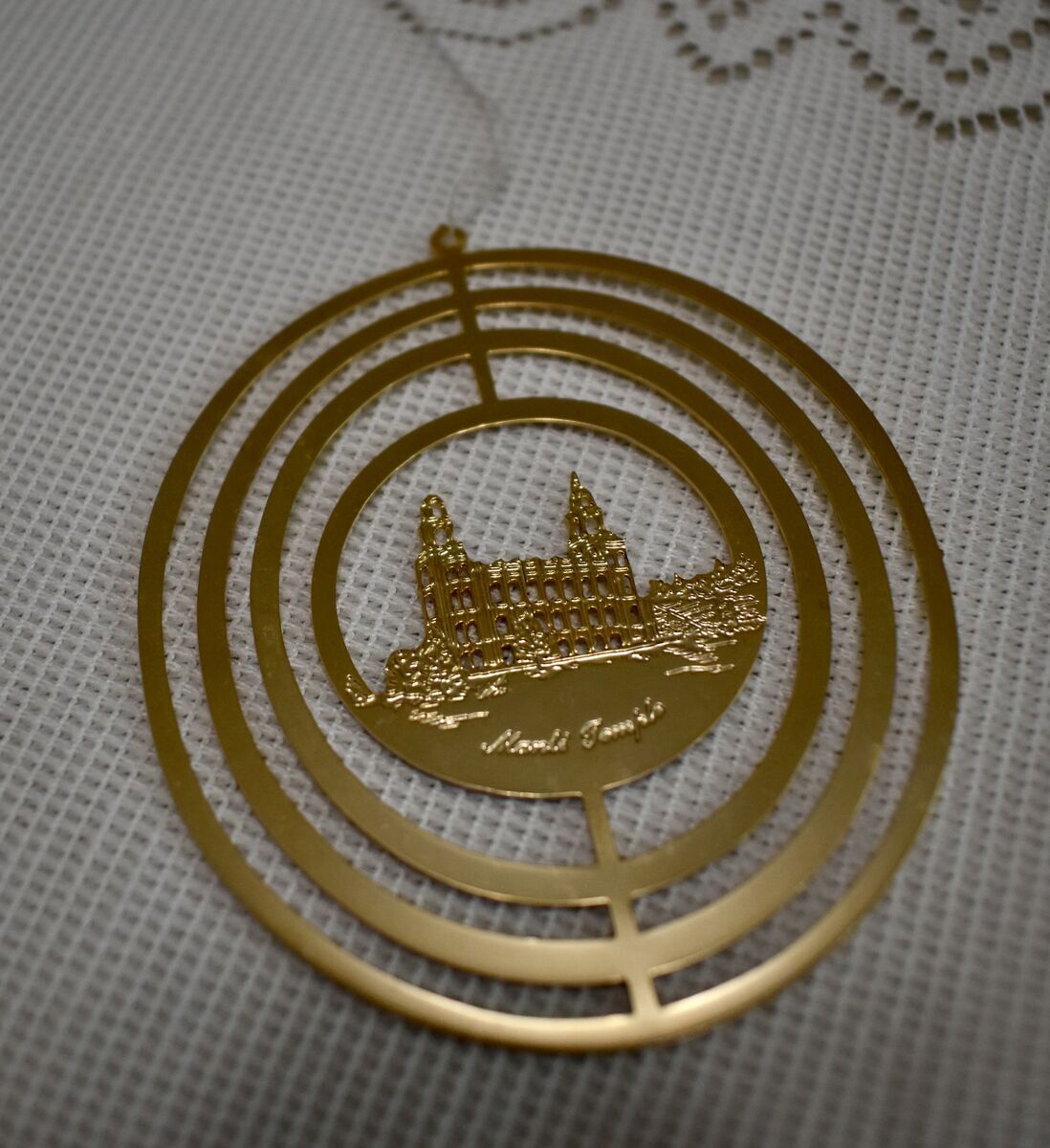 Very Pretty Gold Manti Temple Hanging Ornament For A Christmas Tree Or A Gift