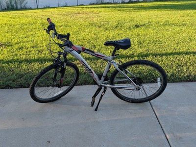 Boys 24" Schwinn mountain bike