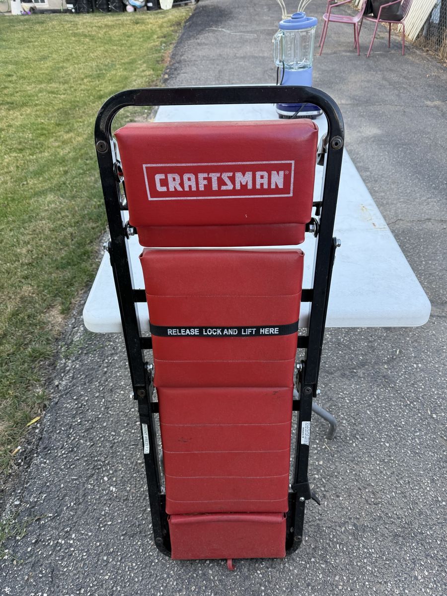 Craftsman 2-in-1 Mechanic's Creeper Seat & Lay-Flat Board, Red/Black, Gently Used