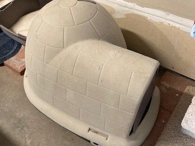 Petmate Indigo Igloo Dog House Medium