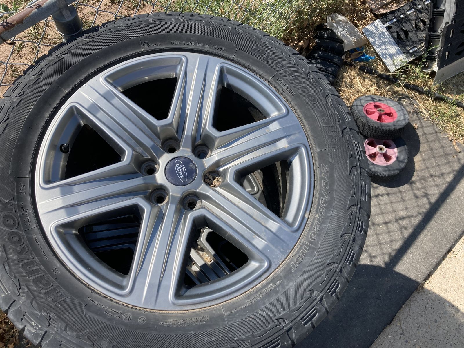 F-150 Gray 20 inch wheels and Hankook Dynapro 275/55R20