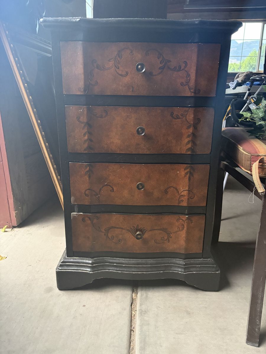 Vintage Style Black & Brown 4-Drawer Chest with Ornate Detail