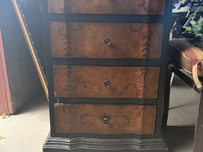 Vintage Style Black & Brown 4-Drawer Chest with Ornate Detail