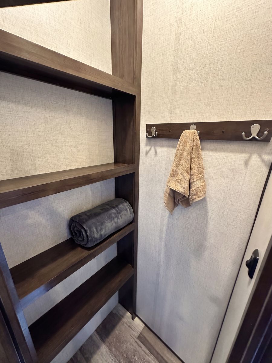Main image 14