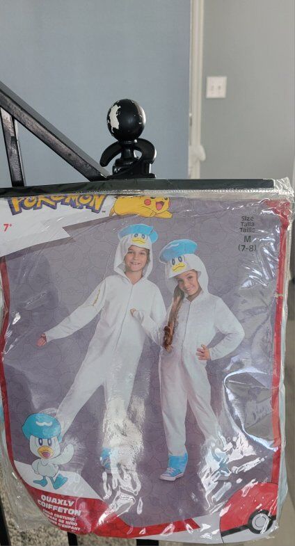 Boy/Girl Pokemon Quaxly size 7/8