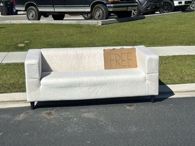 Free IKEA KLIPPAN couch