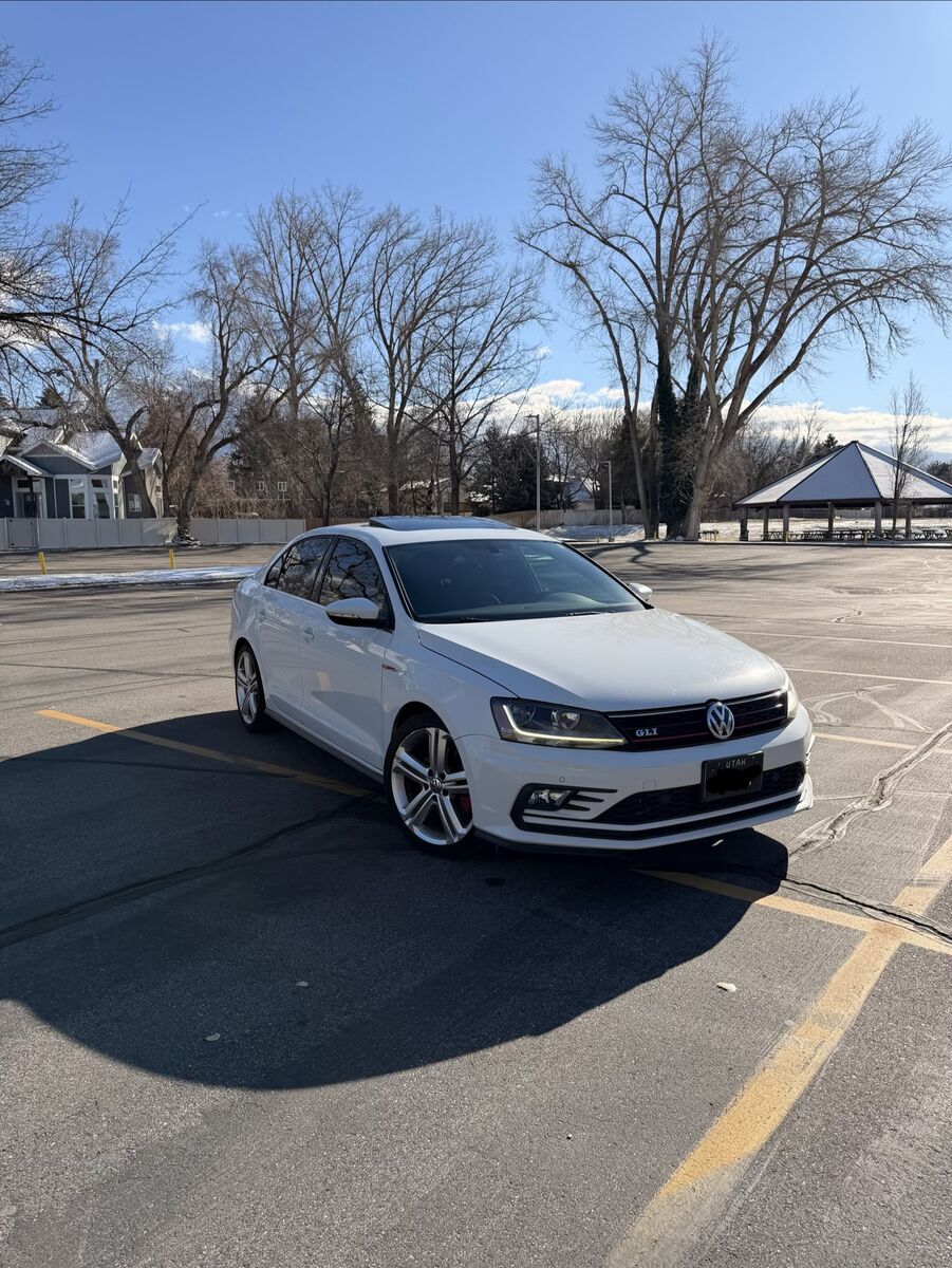 2017 Volkswagen Jetta GLI 2.0T GLI