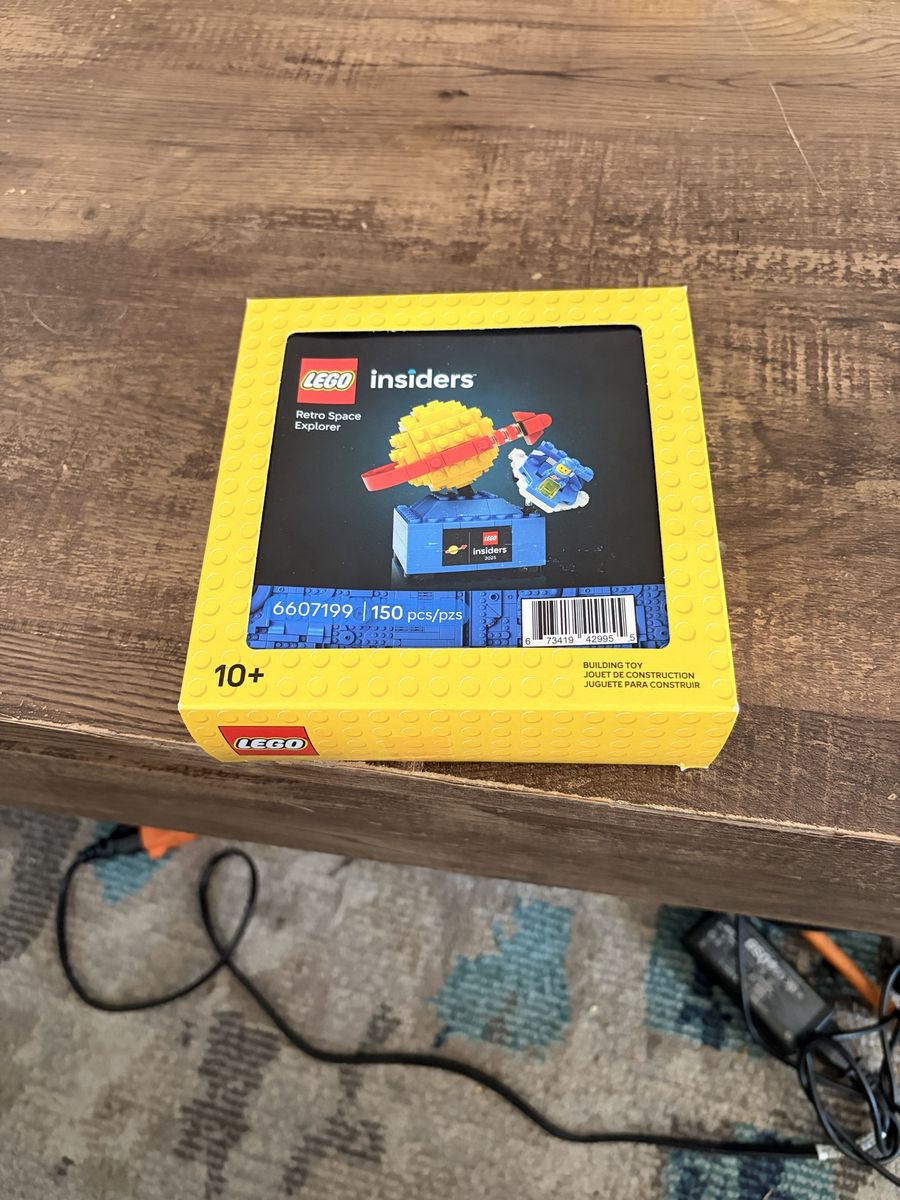 LEGO Insiders Retro Space Explorer