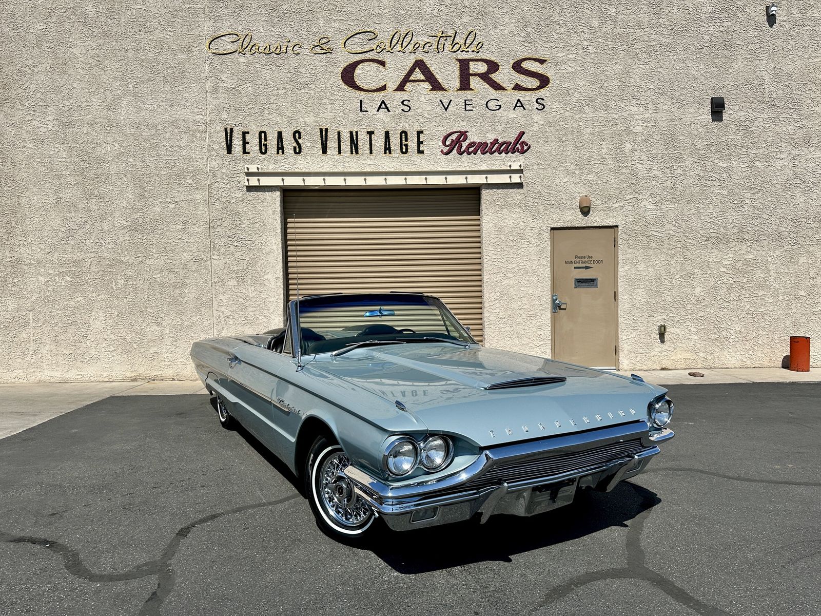 1964 Ford Thunderbird 