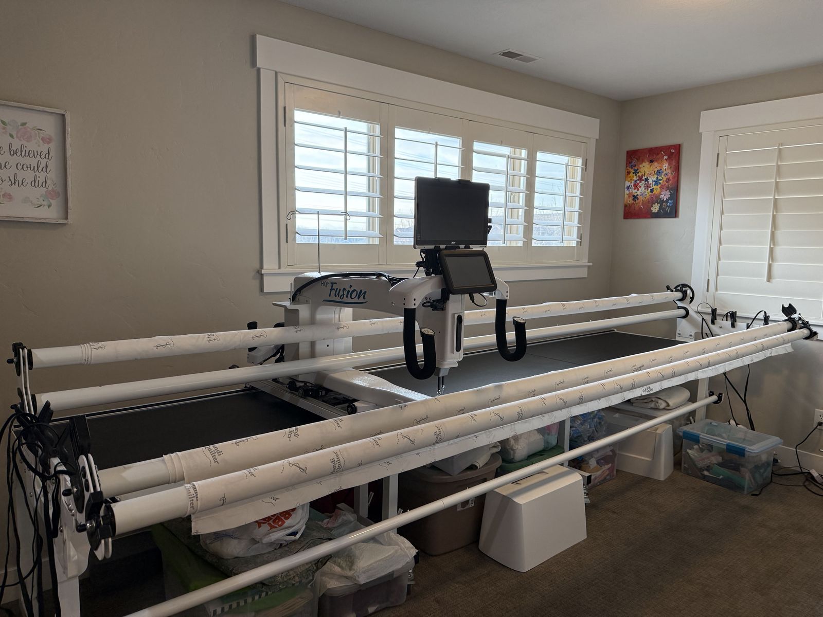Handi Quilter HQ24 Fusion Longarm w/ 12’ Gallery Frame & Pro-Stitcher (Robot)