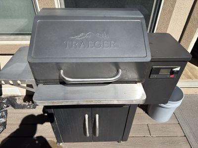 Traeger Pellet Smoker Grill - Lightly Used