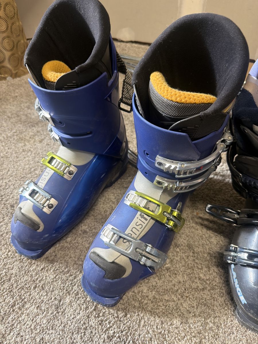 Rossignol Sensifit Ski Boots, Blue - Used Winter Sports Footwear