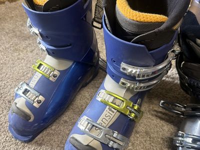 Rossignol Sensifit Ski Boots, Blue - Used Winter Sports Footwear