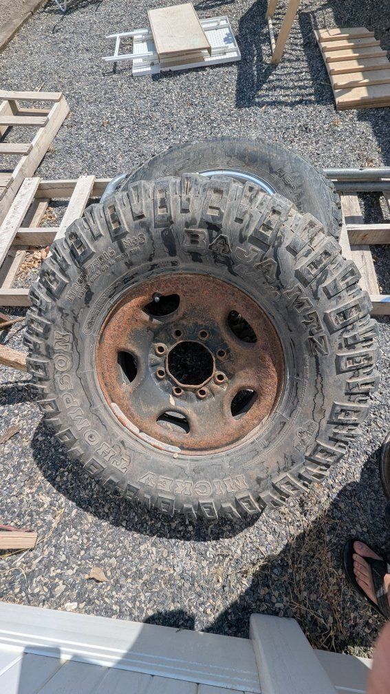 Mickey Thompson Baja mtz spare tire