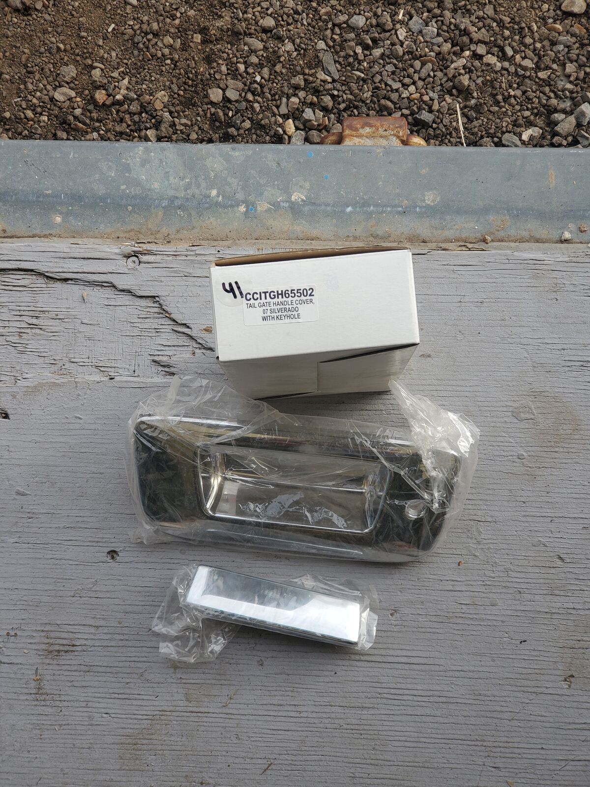2007 Chevy Silverado Chrome Tailgate Handle Cover