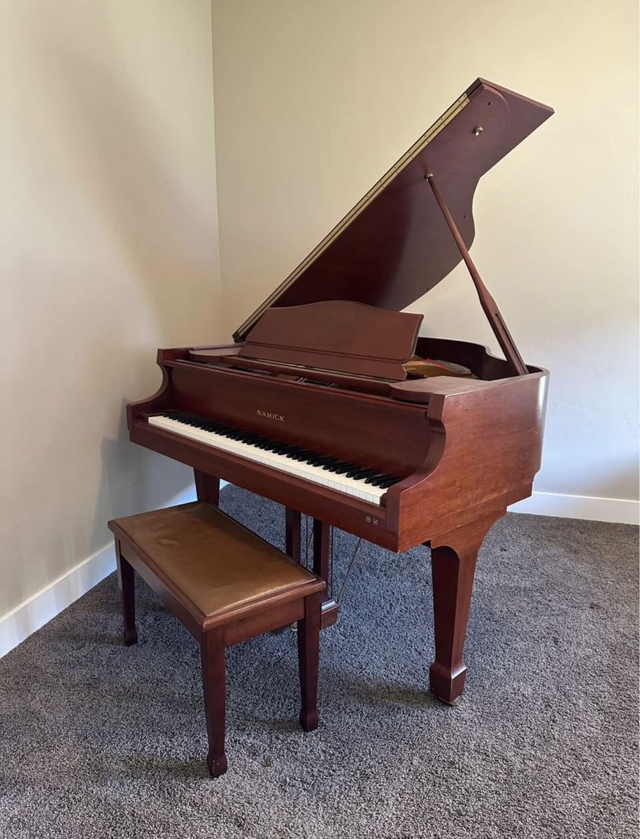 Samick Baby Grand Piano with Matching Bench - Mahogany Wood Finish