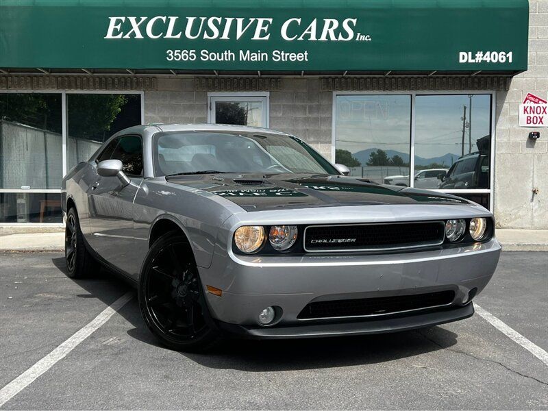 2013 Dodge Challenger SXT Plus