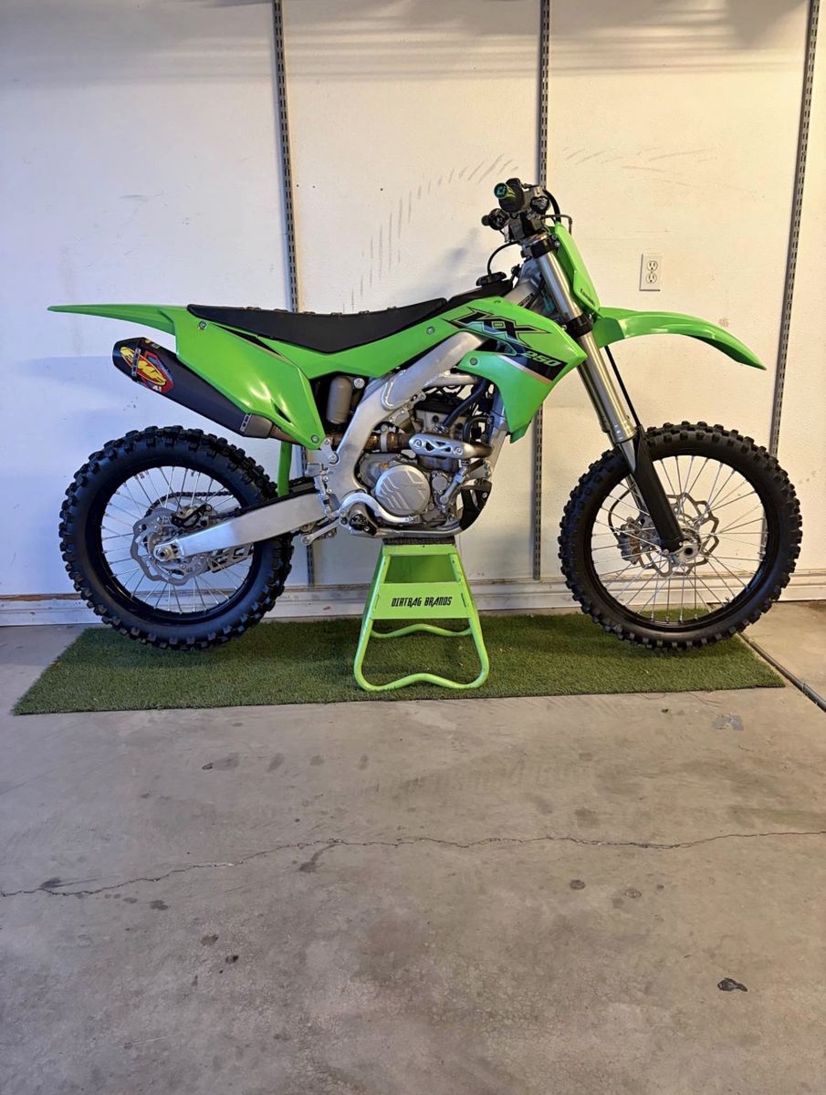 2022 Kawasaki KX250 4-Stroke Dirt Bike - Excellent Condition