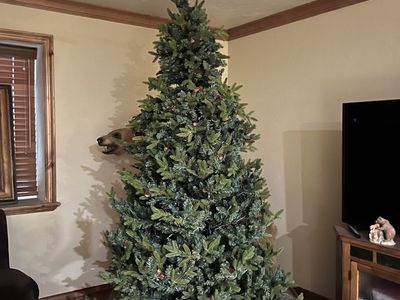 Pre-Lit Artificial Christmas Tree with Metal Stand