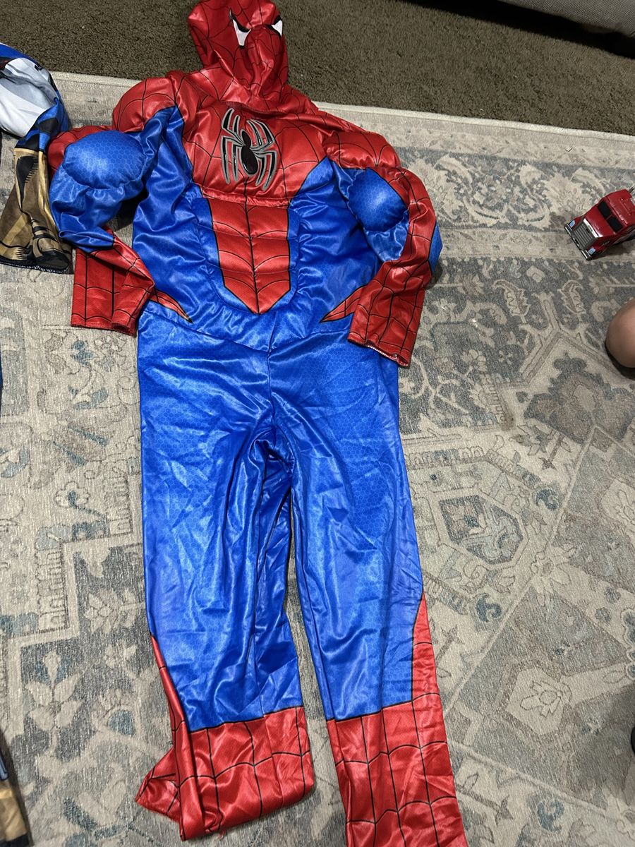 Marvel Spider-Man Halloween Costume Jumpsuit with Mask, Kids' Size Medium