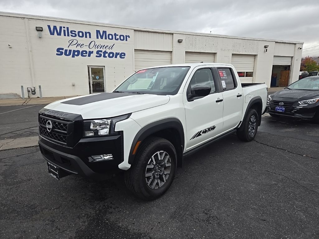 2024 Nissan Frontier SV