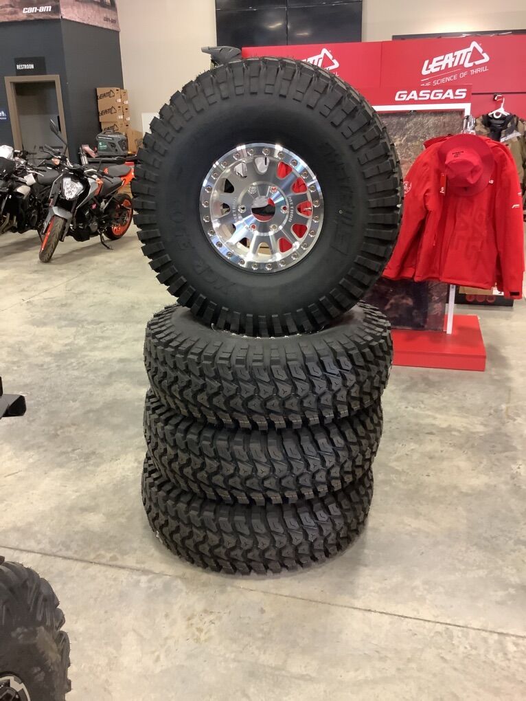 Can Am Maverick R Method Wheels And Tires Set