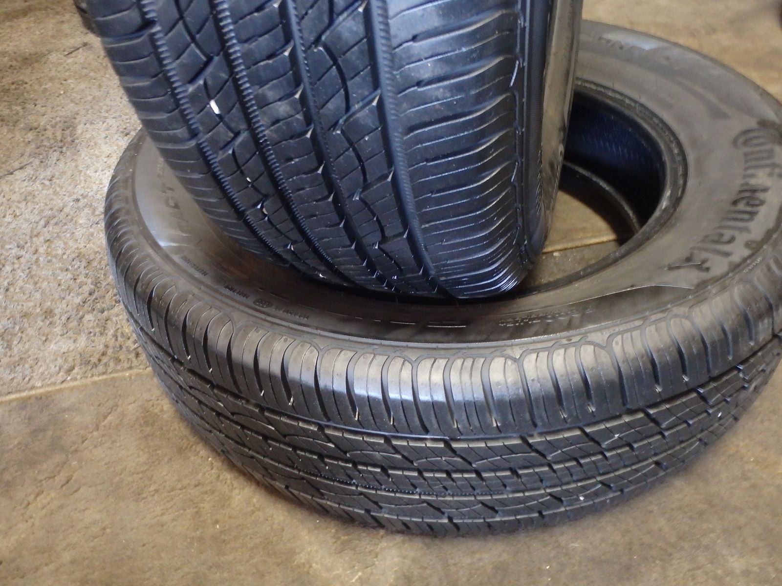 225/65R17 CONTINENTAL CONTROL CONTACT PAIR OF TWO USED TIRES