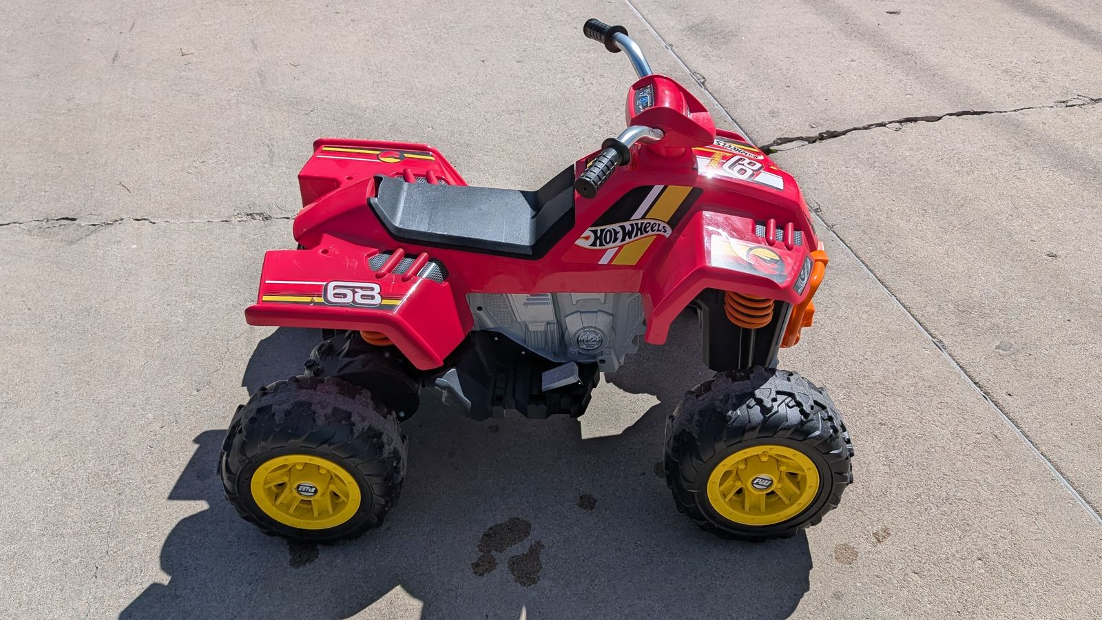 Power Wheels Hot Wheels 4-wheeler