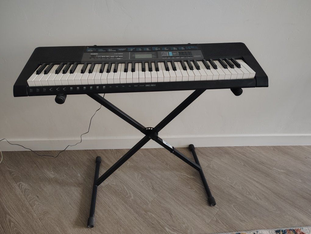 CASIO CTK-2550 piano keyboard 61 key