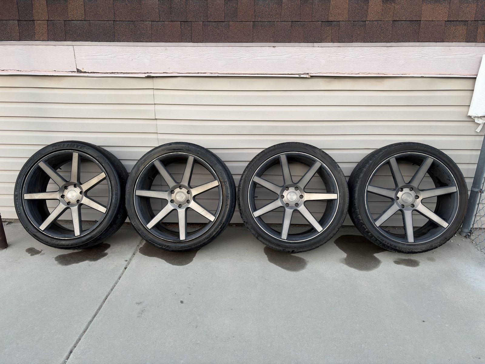 Dub S127 Future 24X10 Wheels 6x5.5 (6x139.7)