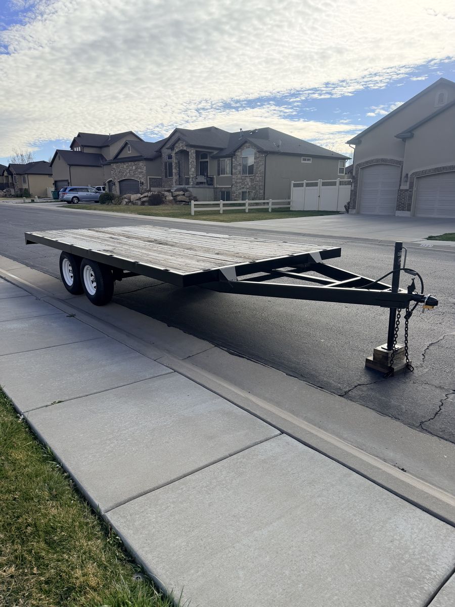 16x8 Deckover Equipment Trailer – 12,500 GVWR