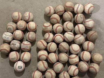 50 baseballs - good condition