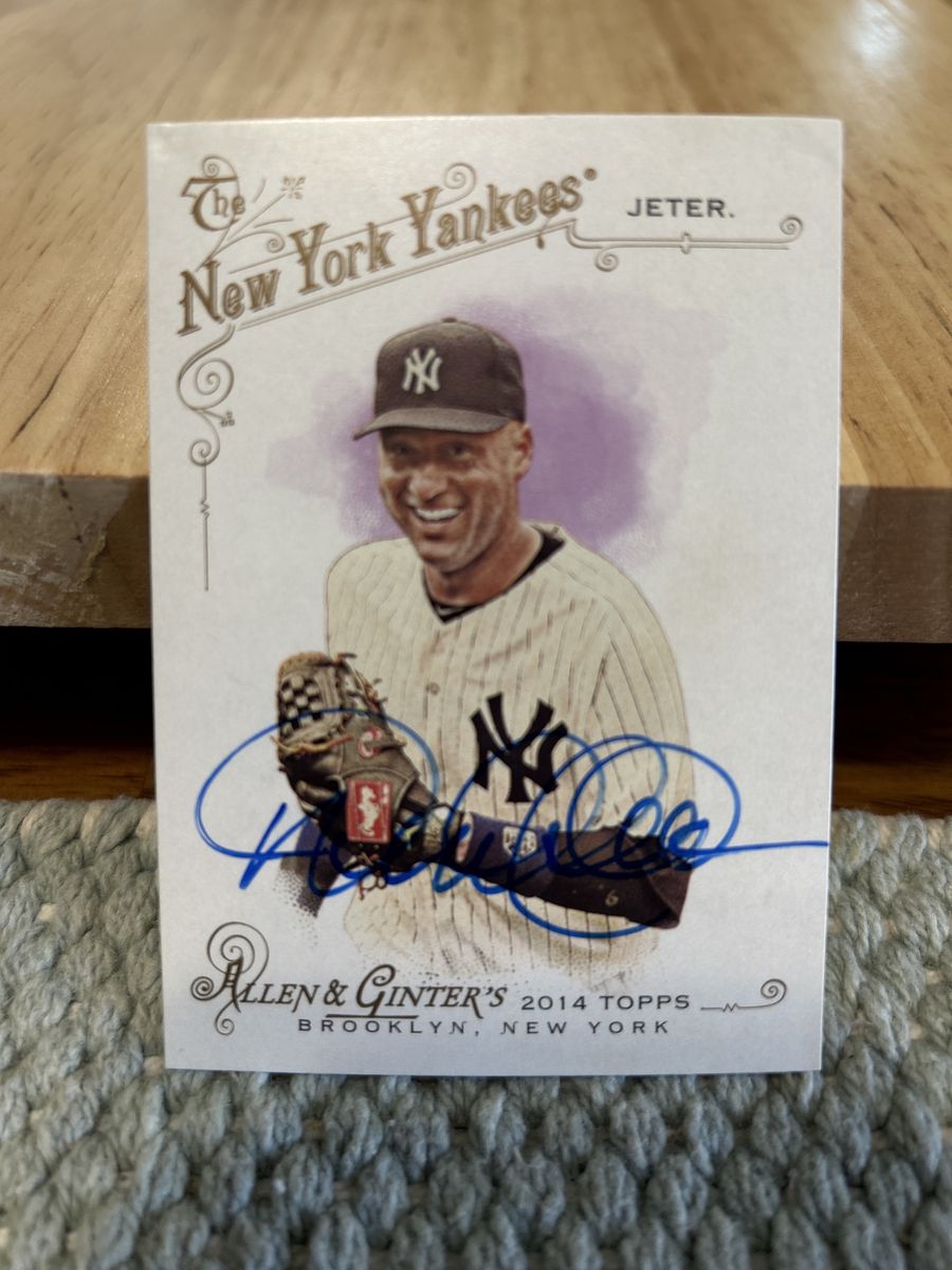Derek Jeter Autograph New York Yankees MLB Hand Signed Baseball Card