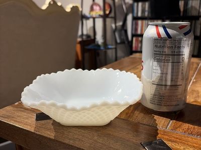 Vintage White Milk Glass Diamond Lattice Ruffled Edge Bowl/Trinket dish