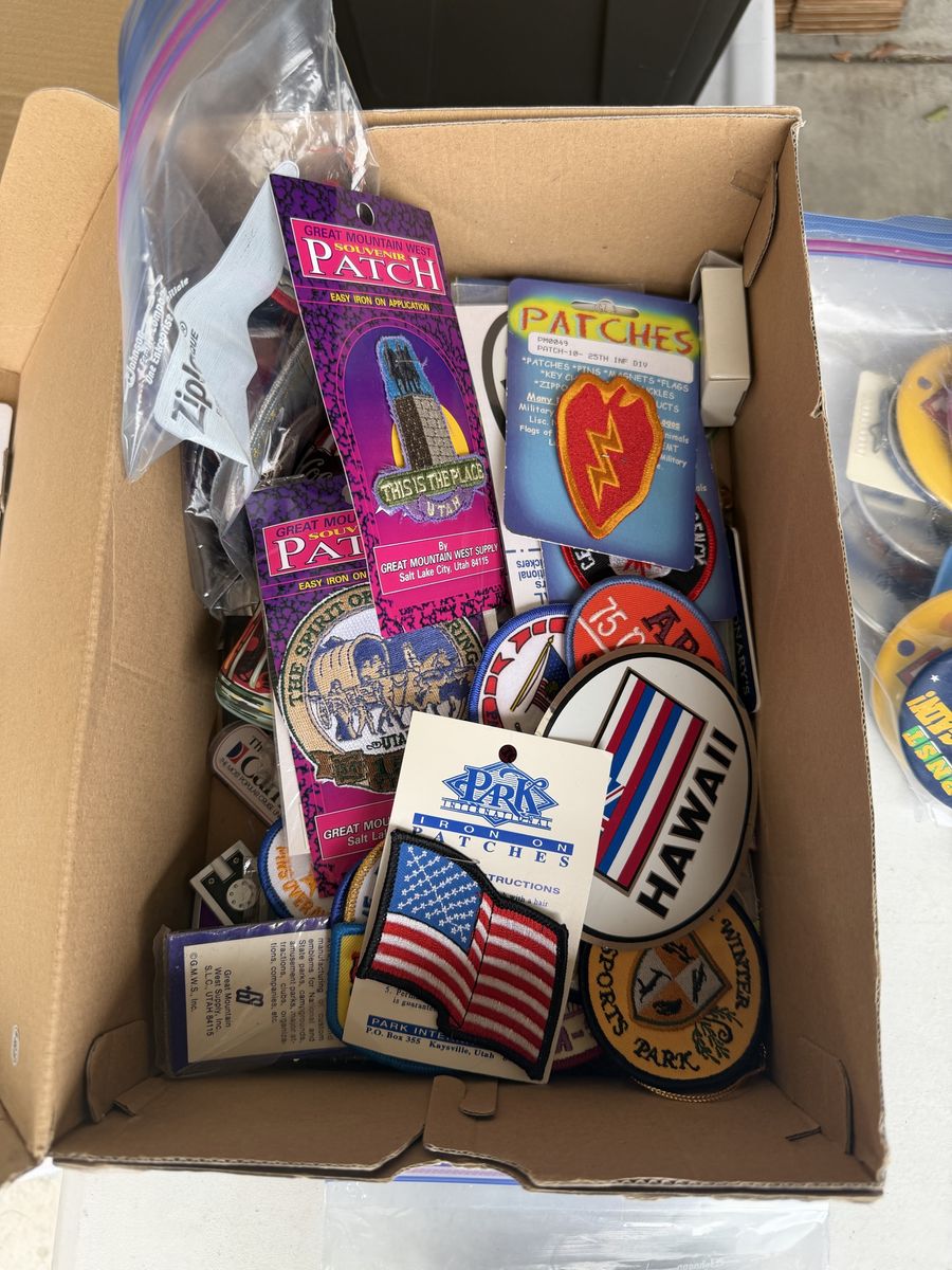 Vintage & Travel Souvenir Patches, Lapel Pins, Buttons & Stickers Lot