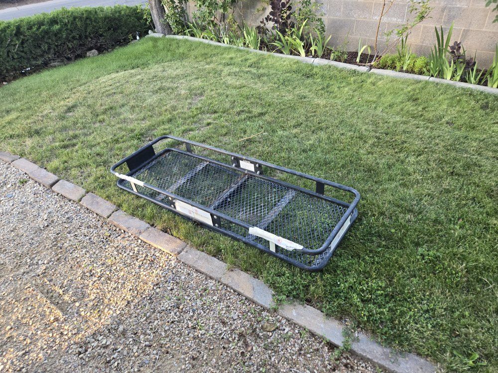 Heavy-Duty Hitch-Mounted Cargo Carrier for Vehicles - Transport Gear & Luggage