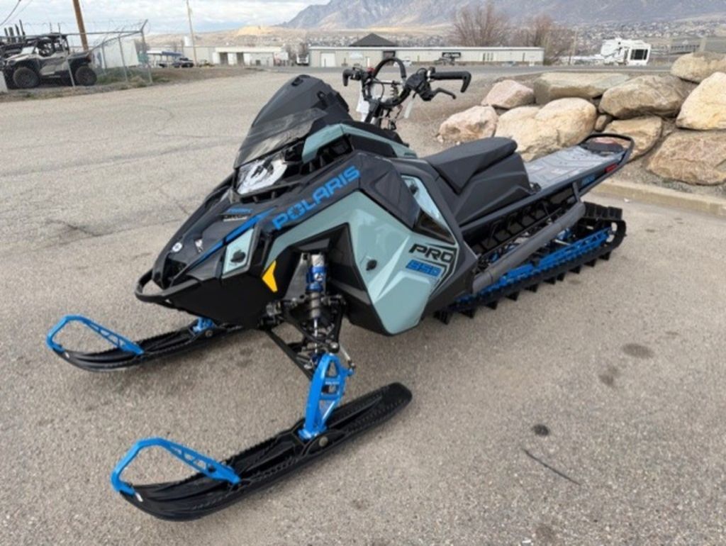 2026 Polaris® 850 PRO RMK 165 Hemlock Blue / Black / Velocity Blue