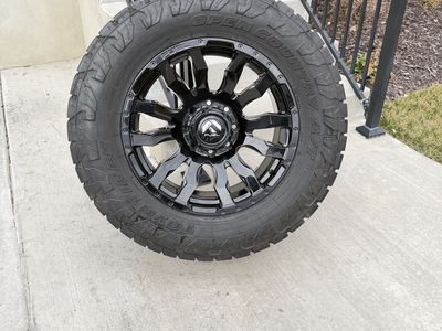 Dodge Ram 3500 Chevy Rims and Tires 35/12.50R20