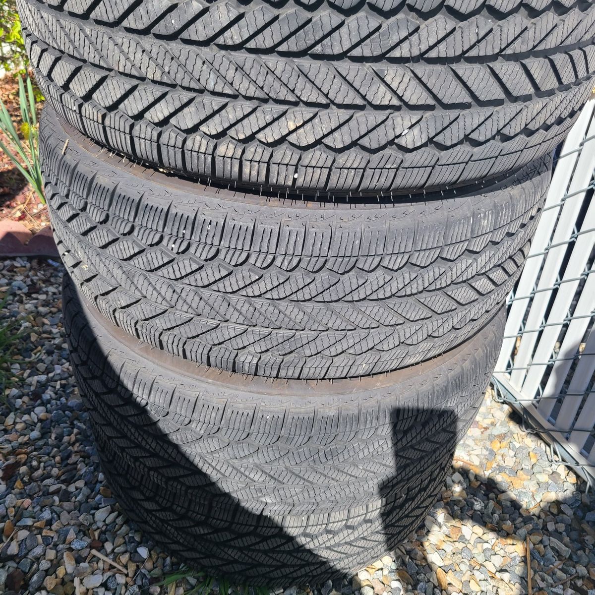 225/55/17 BRIDGESTONE