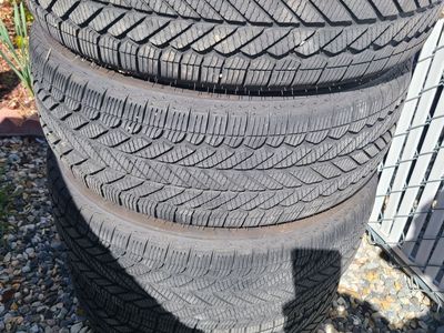 225/55/17 BRIDGESTONE