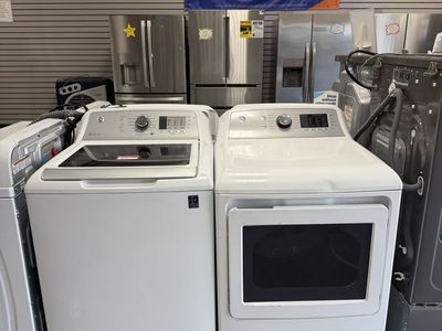 GE Top Load Washer & Electric Dryer Set - White, Excellent Condition