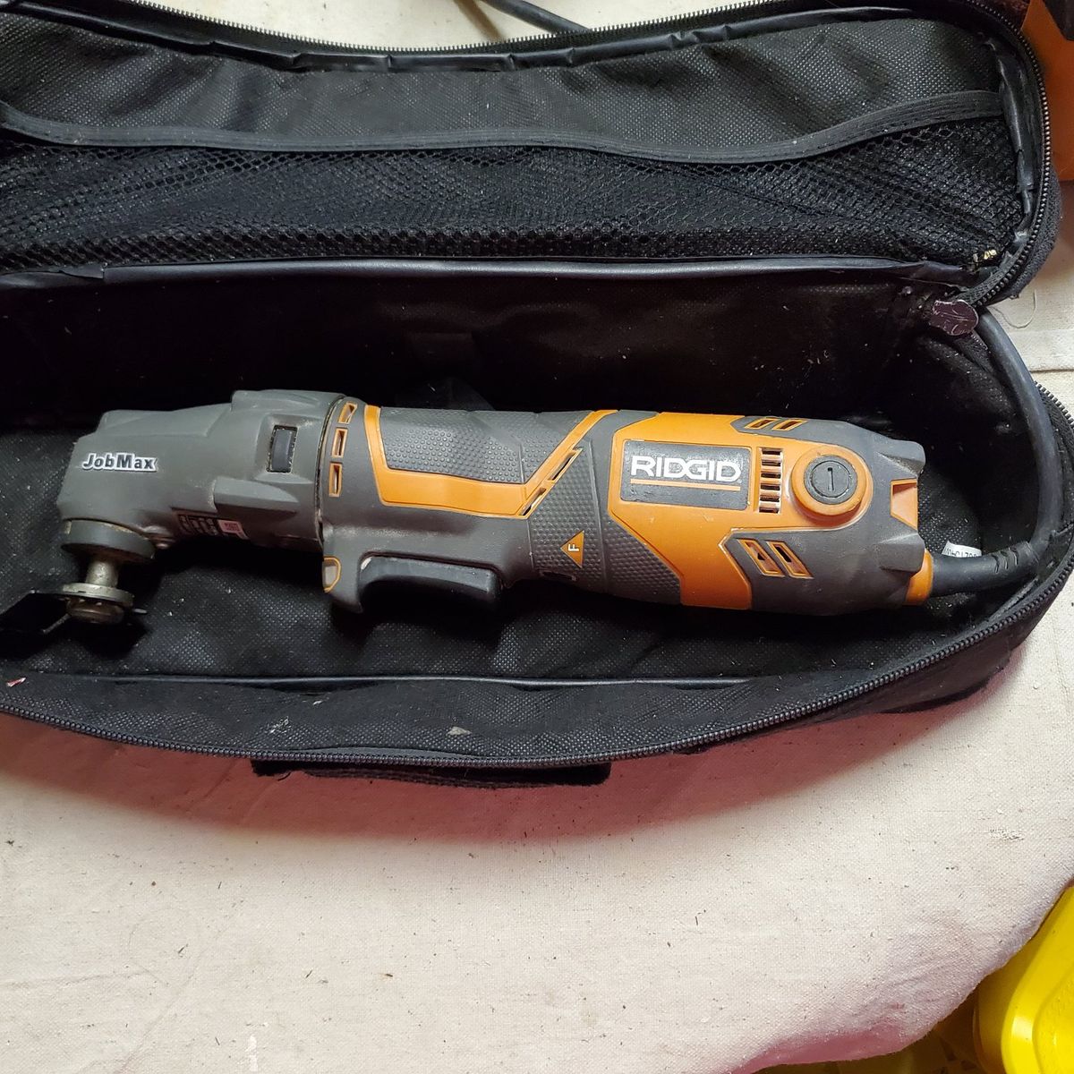 RIDGID JobMax Corded Oscillating Multi-Tool with Case & Blades