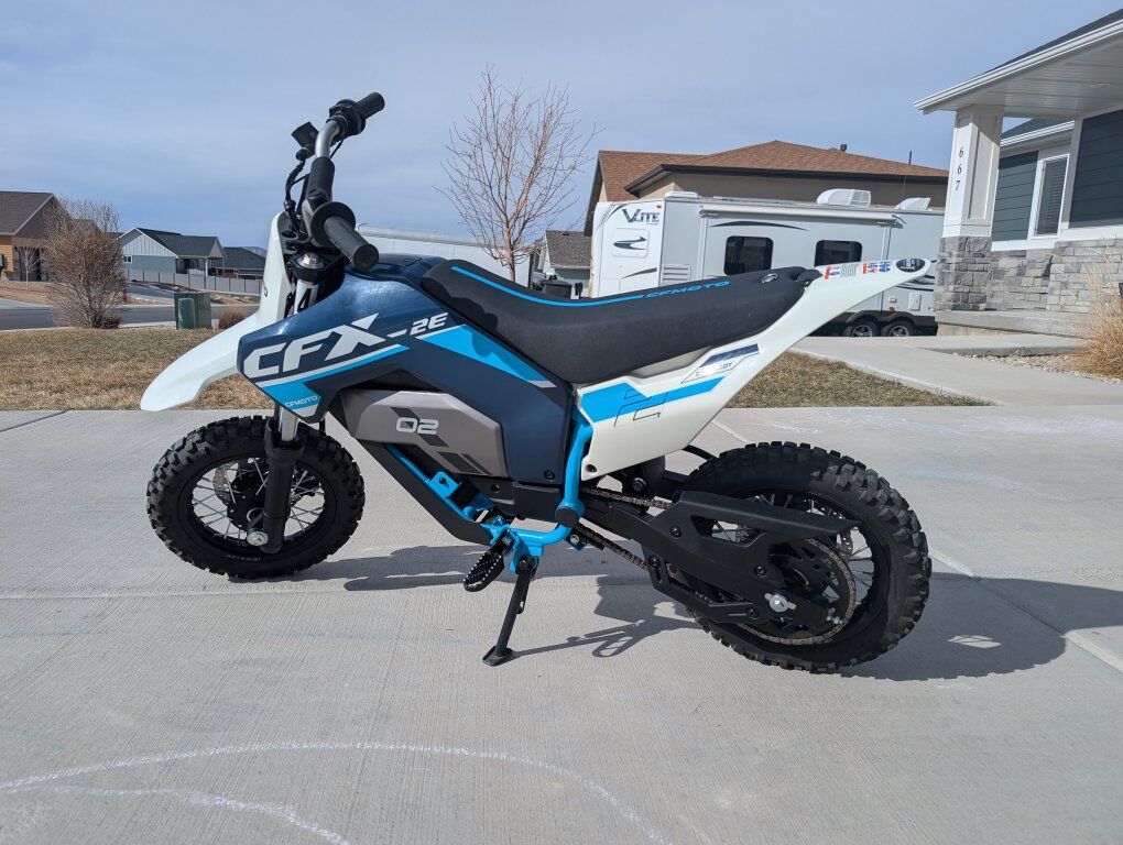 CFX-2E CFMoto Kids Electric Dirt Bike
