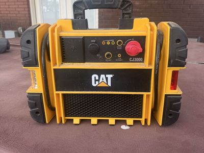 CAT Portable Car Jump Starter Power Station