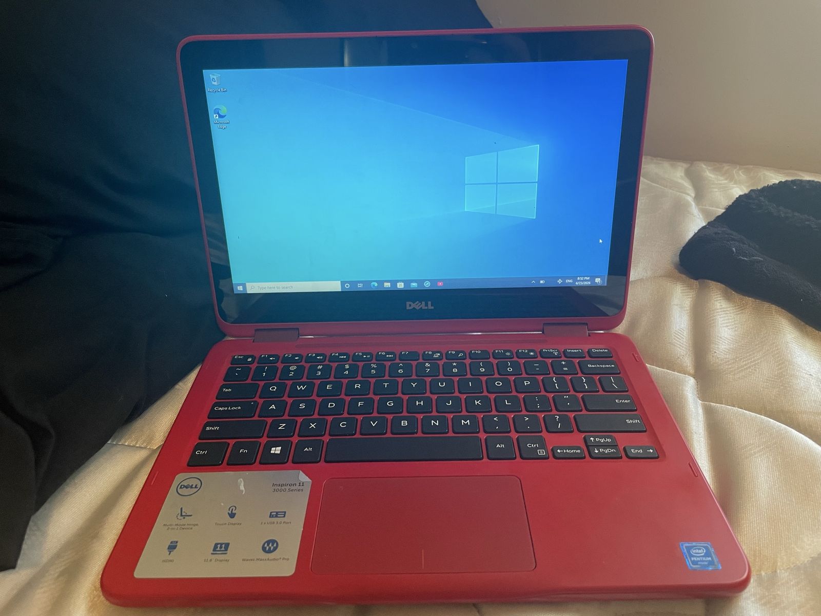 Dell Inspiron 11 3000 Series 2-in-1 laptop